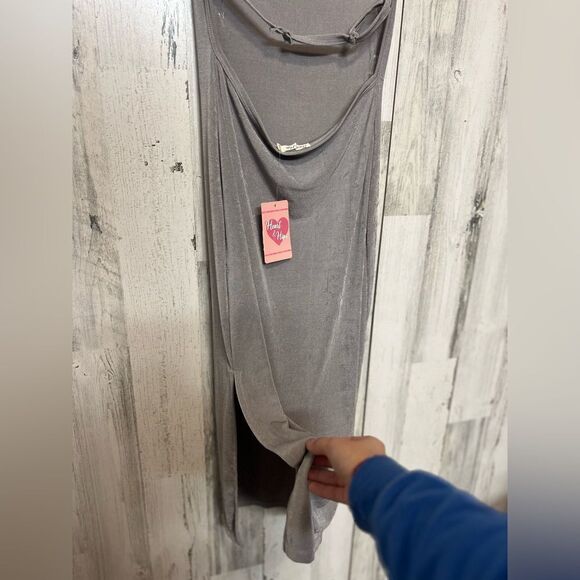 Midi dress - Picture 6 of 8